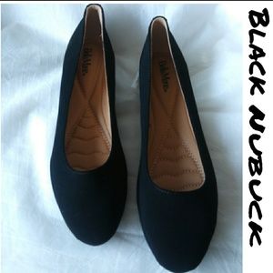 New Ladie's Black Nubuck Slip On Flats